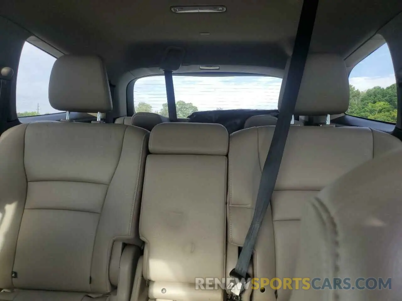 10 fotografías del automóvil dañado 5FNYF5H53KB043959 HONDA PILOT 2019