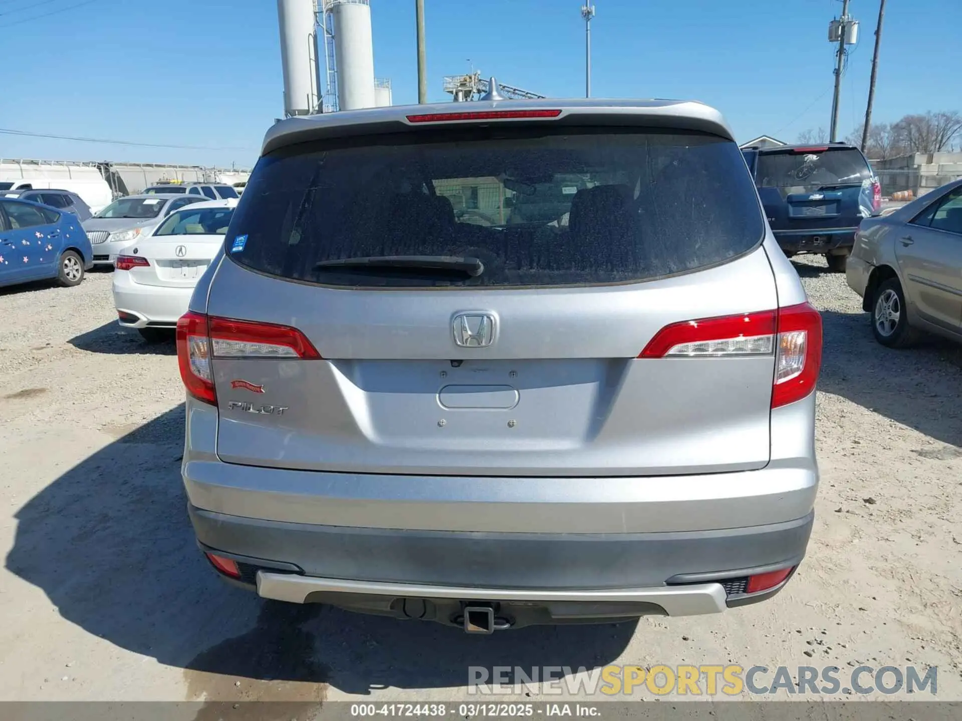 16 fotografías del automóvil dañado 5FNYF5H55KB012695 HONDA PILOT 2019