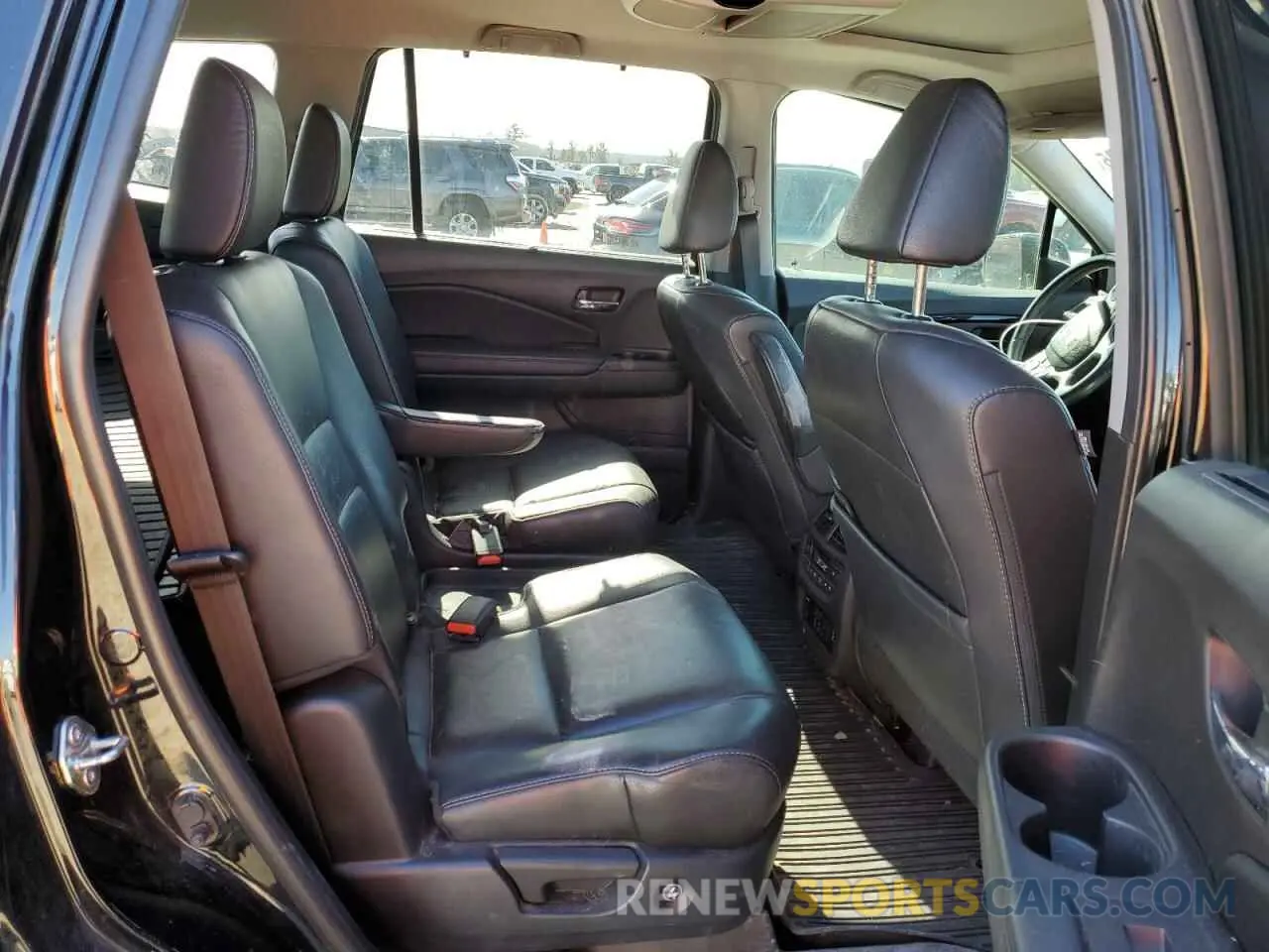 11 fotografías del automóvil dañado 5FNYF5H69KB019903 HONDA PILOT 2019