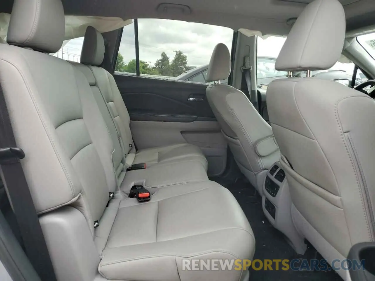 11 fotografías del automóvil dañado 5FNYF5H91KB033661 HONDA PILOT 2019