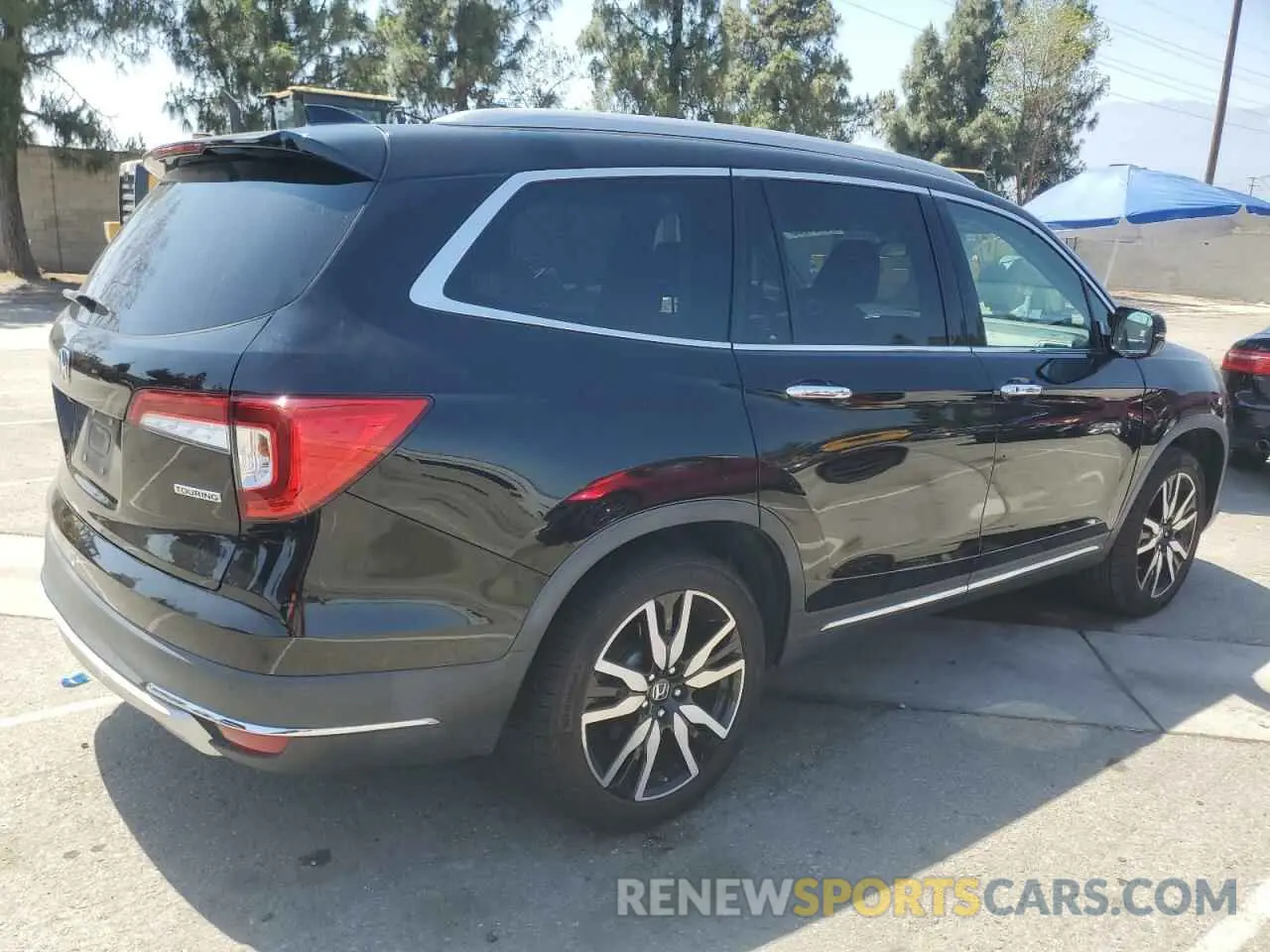 3 fotografías del automóvil dañado 5FNYF5H93KB019907 HONDA PILOT 2019