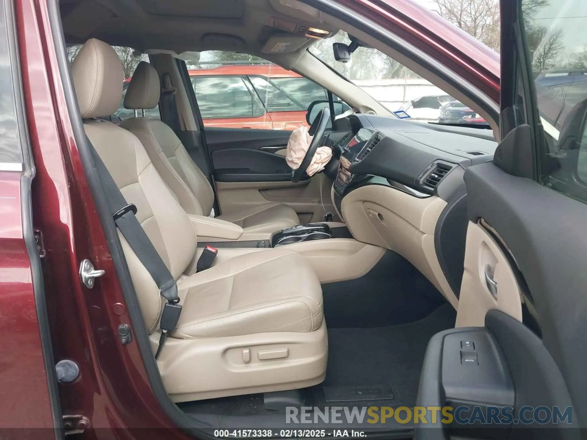 5 fotografías del automóvil dañado 5FNYF5H95KB009122 HONDA PILOT 2019