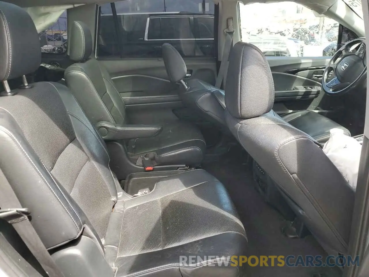 11 fotografías del automóvil dañado 5FNYF6H00KB027003 HONDA PILOT 2019