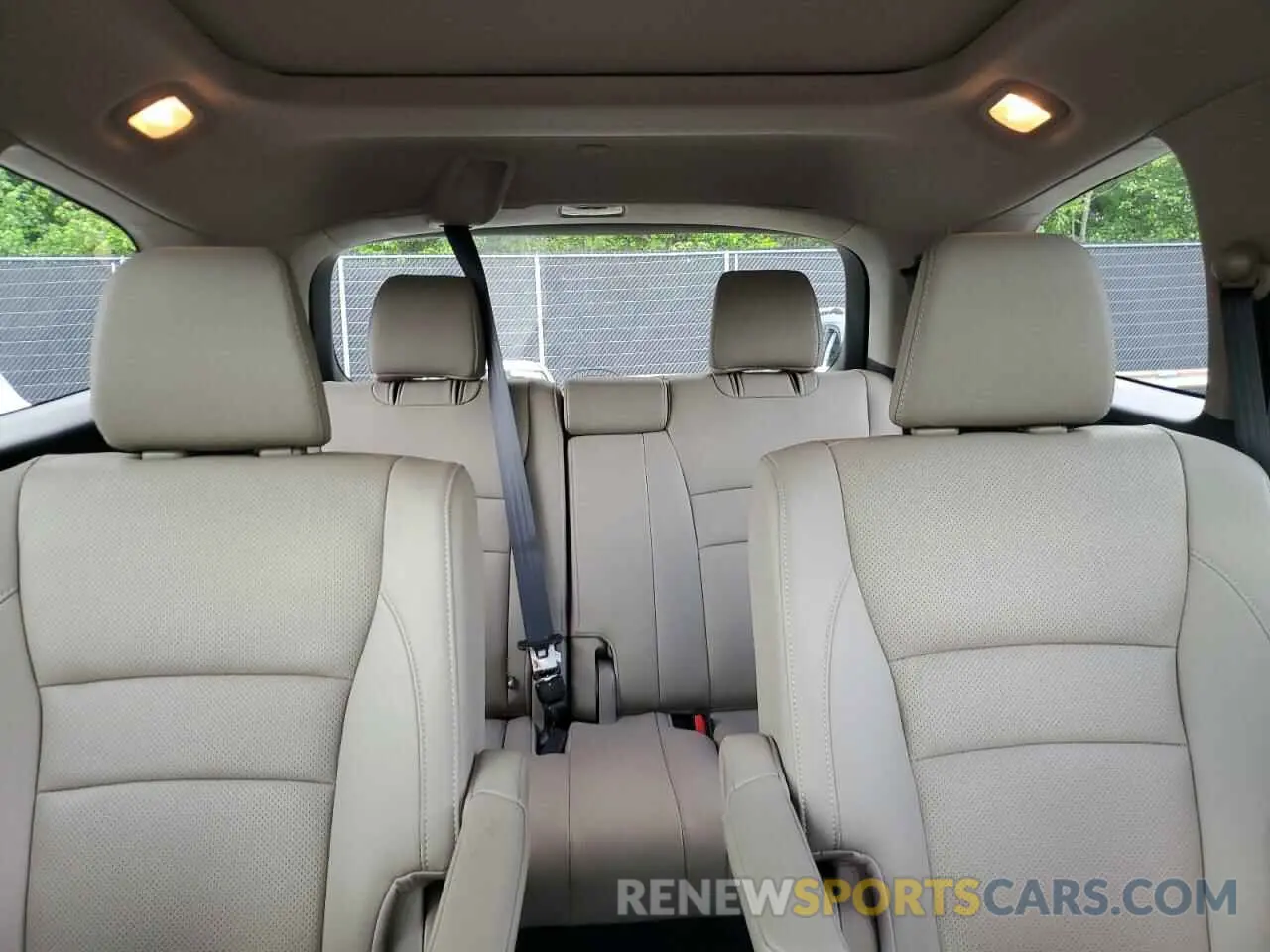 10 fotografías del automóvil dañado 5FNYF6H05KB014358 HONDA PILOT 2019