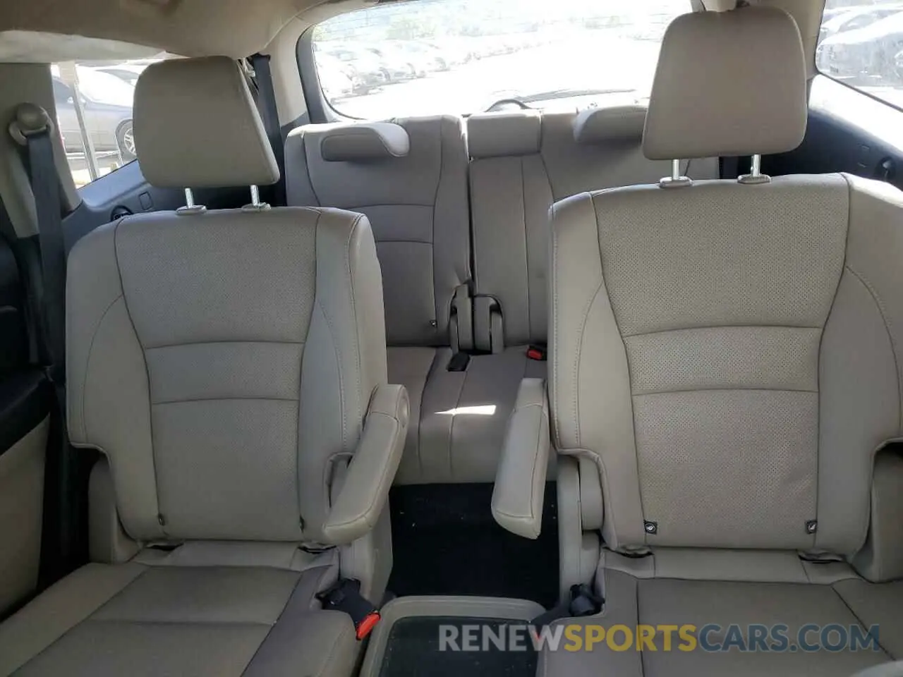 10 fotografías del automóvil dañado 5FNYF6H06KB081518 HONDA PILOT 2019