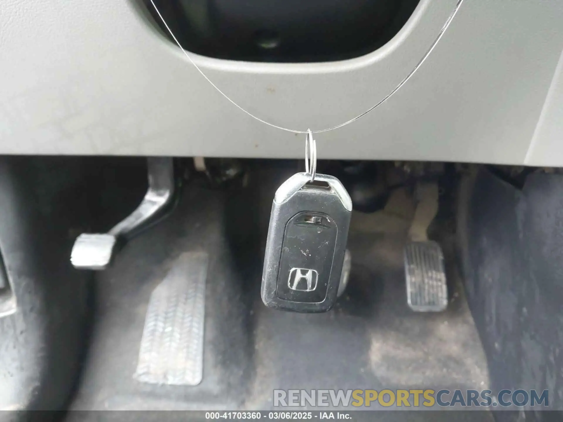 11 fotografías del automóvil dañado 5FNYF6H12KB070878 HONDA PILOT 2019