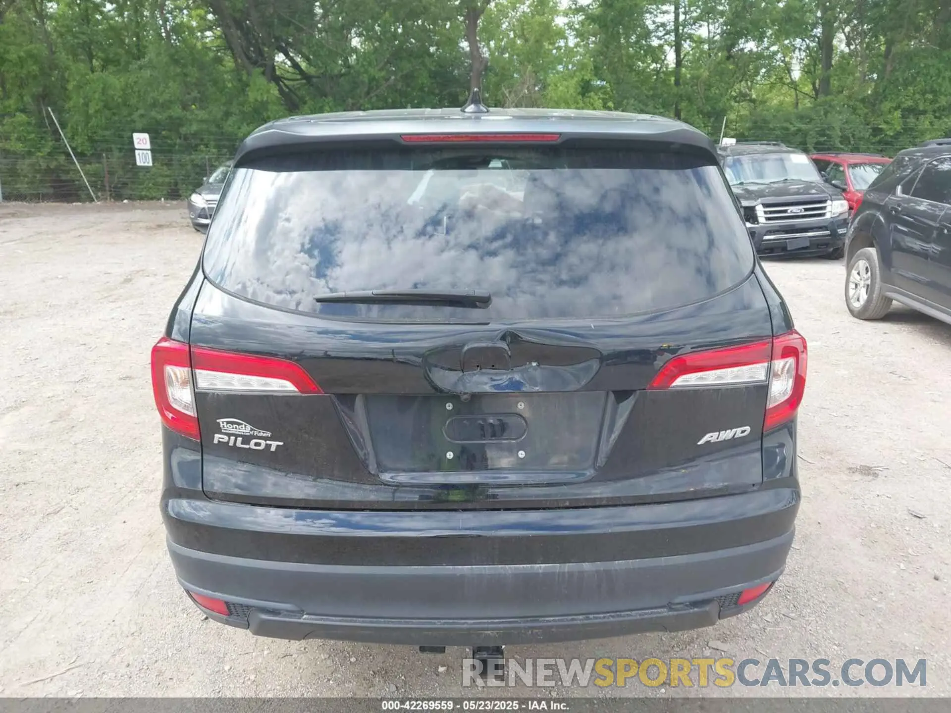 16 fotografías del automóvil dañado 5FNYF6H14KB031998 HONDA PILOT 2019