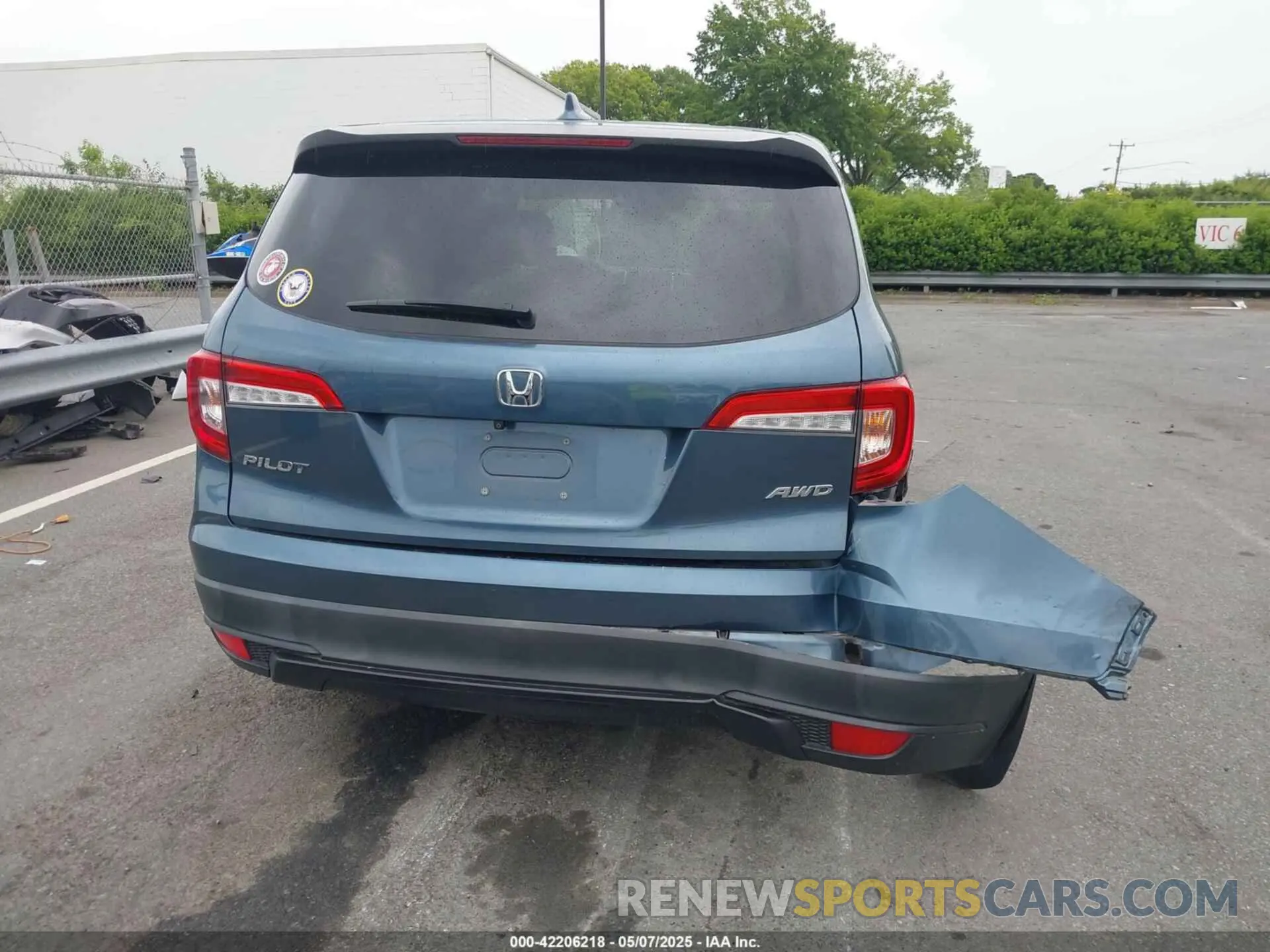 16 fotografías del automóvil dañado 5FNYF6H19KB082025 HONDA PILOT 2019