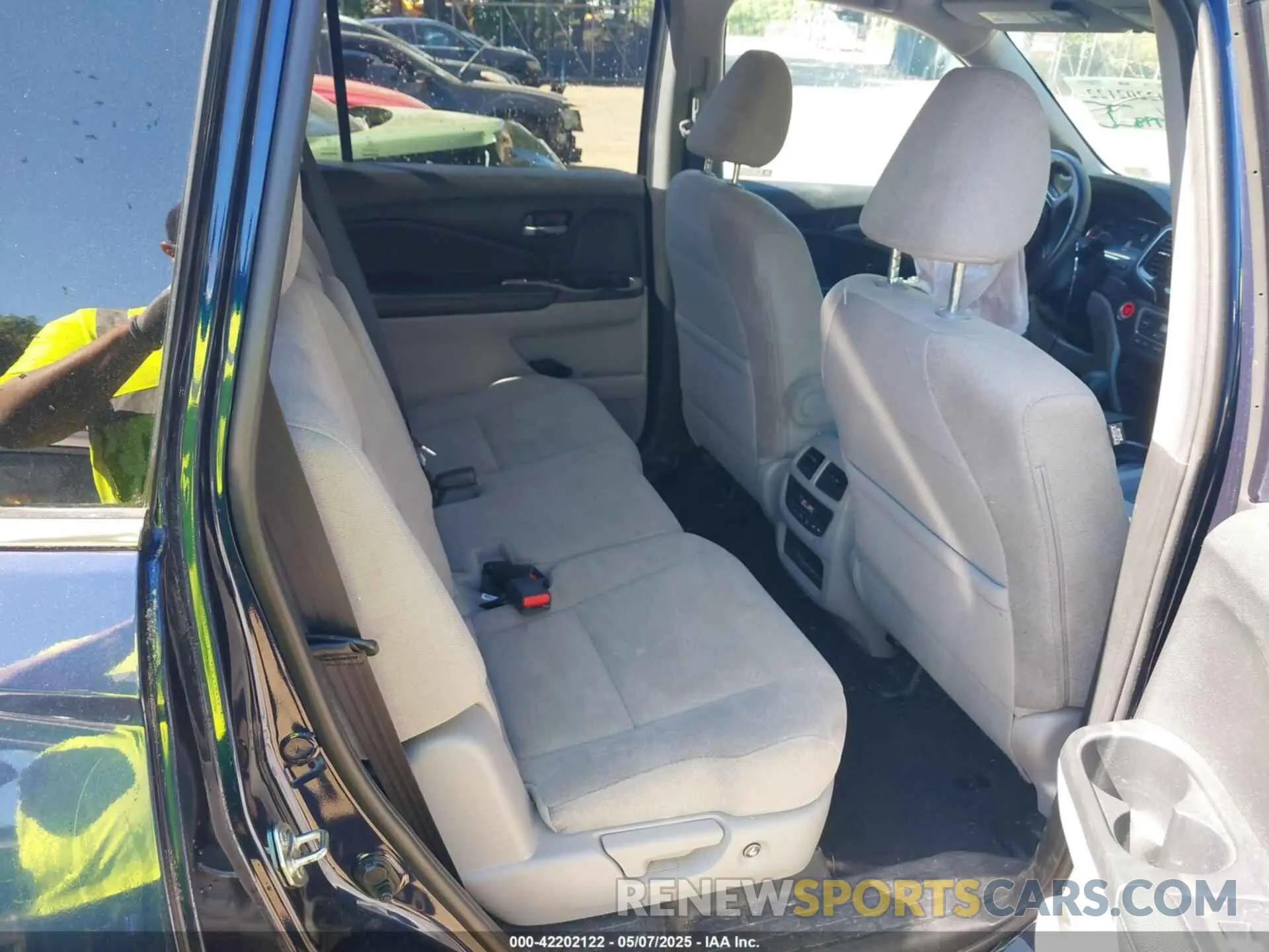 8 fotografías del automóvil dañado 5FNYF6H32KB077783 HONDA PILOT 2019