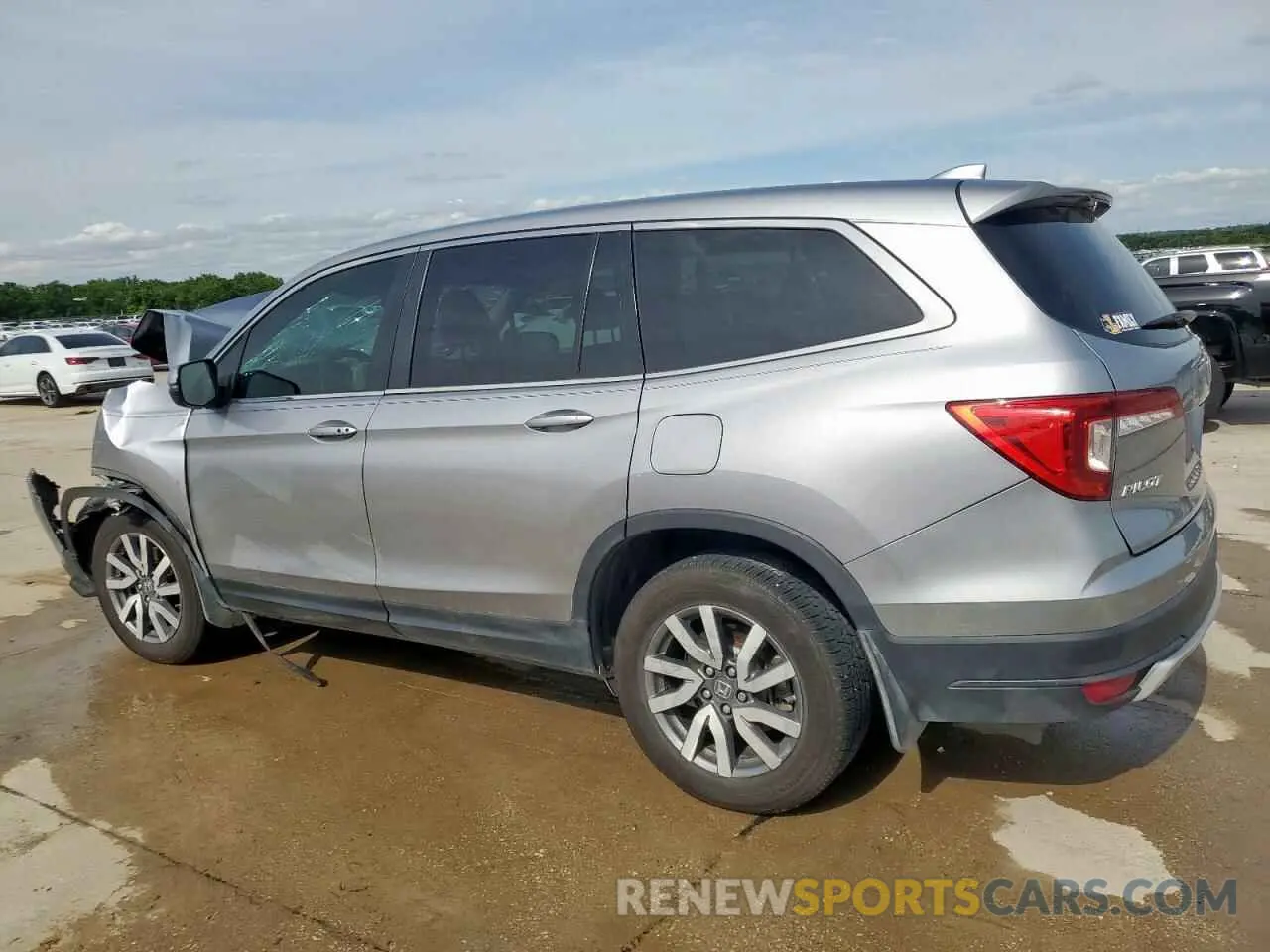 2 fotografías del automóvil dañado 5FNYF6H3XKB027715 HONDA PILOT 2019