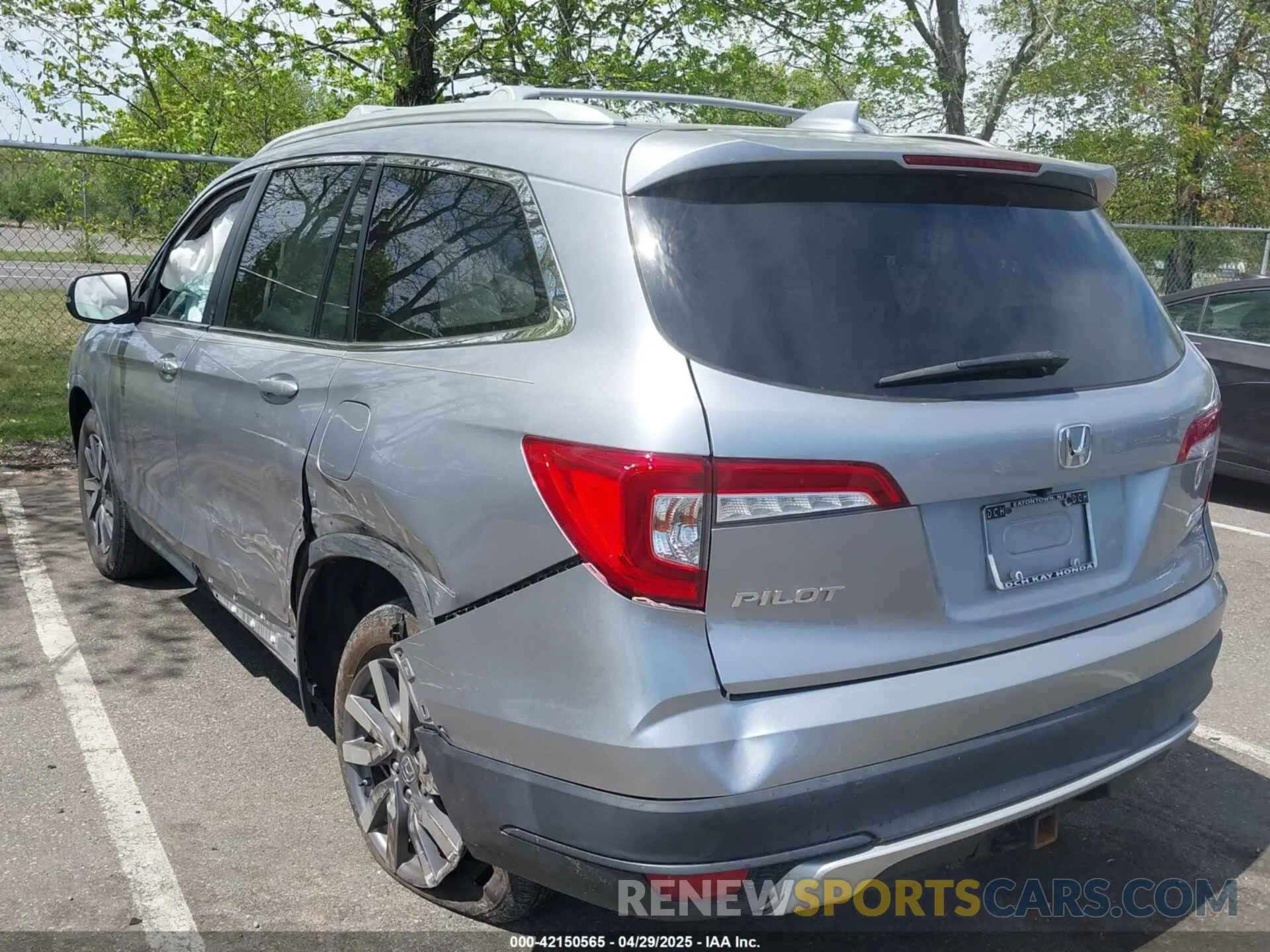 3 fotografías del automóvil dañado 5FNYF6H3XKB093231 HONDA PILOT 2019