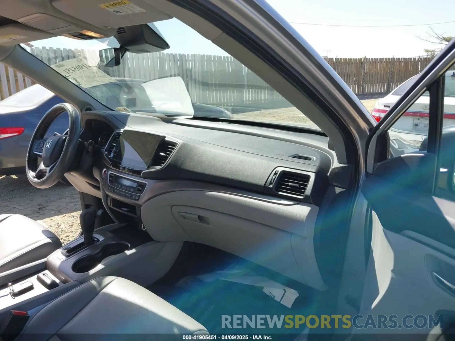 5 fotografías del automóvil dañado 5FNYF6H51KB093099 HONDA PILOT 2019