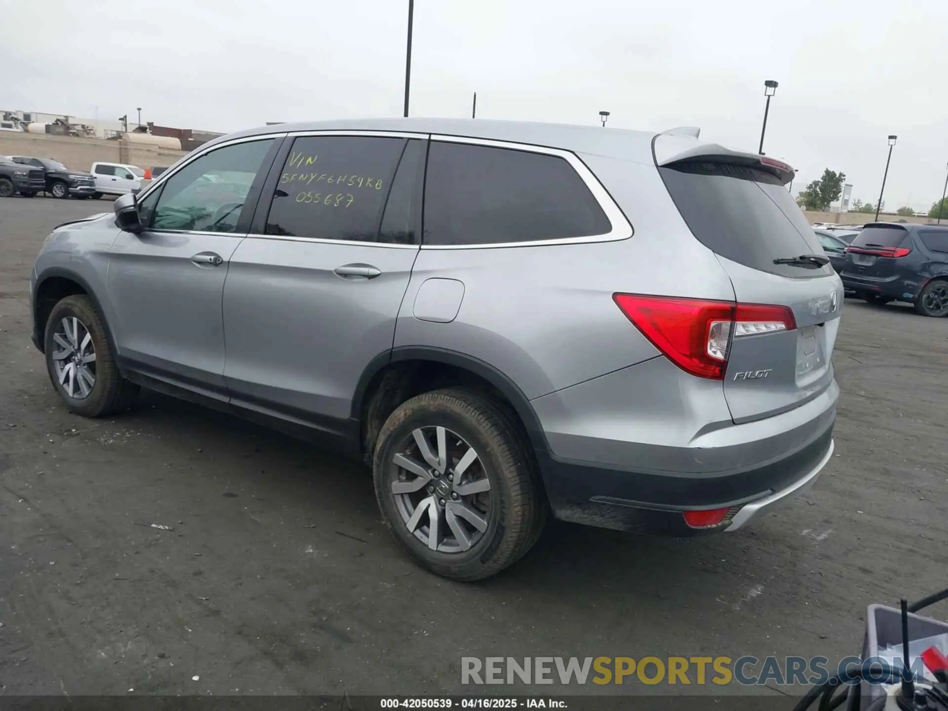 3 fotografías del automóvil dañado 5FNYF6H54KB055687 HONDA PILOT 2019