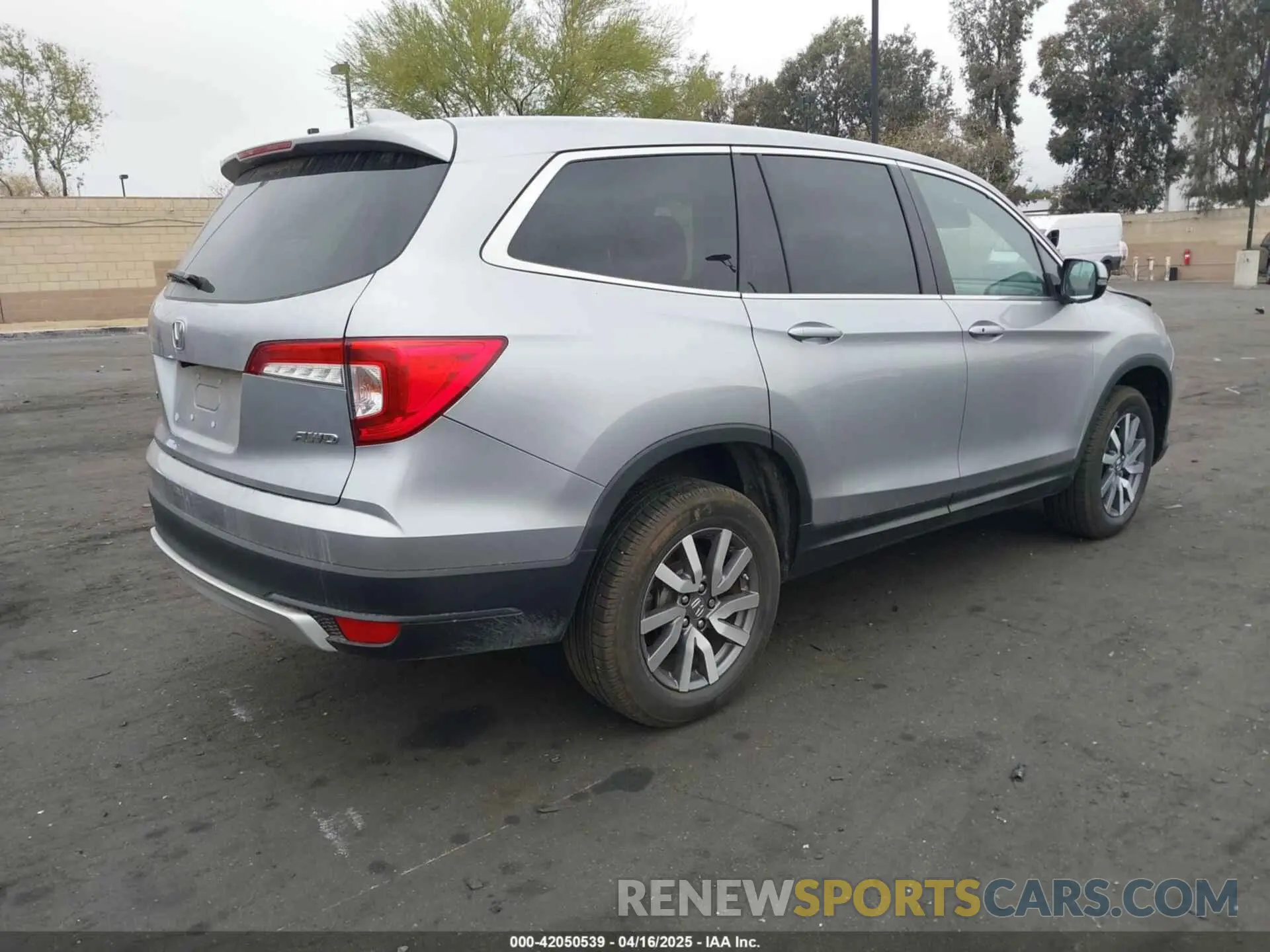 4 fotografías del automóvil dañado 5FNYF6H54KB055687 HONDA PILOT 2019