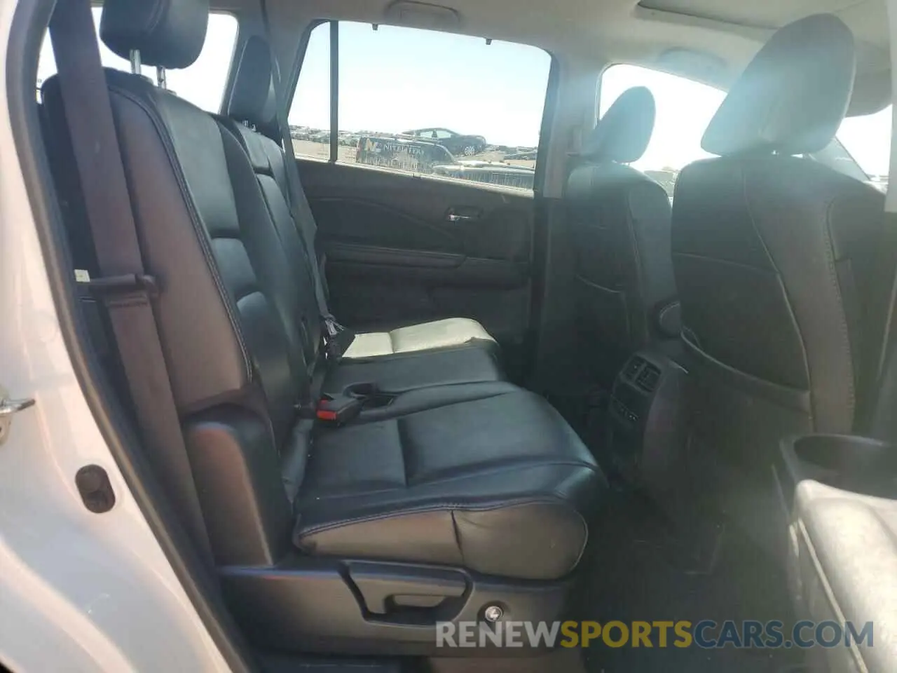 11 fotografías del automóvil dañado 5FNYF6H56KB058459 HONDA PILOT 2019