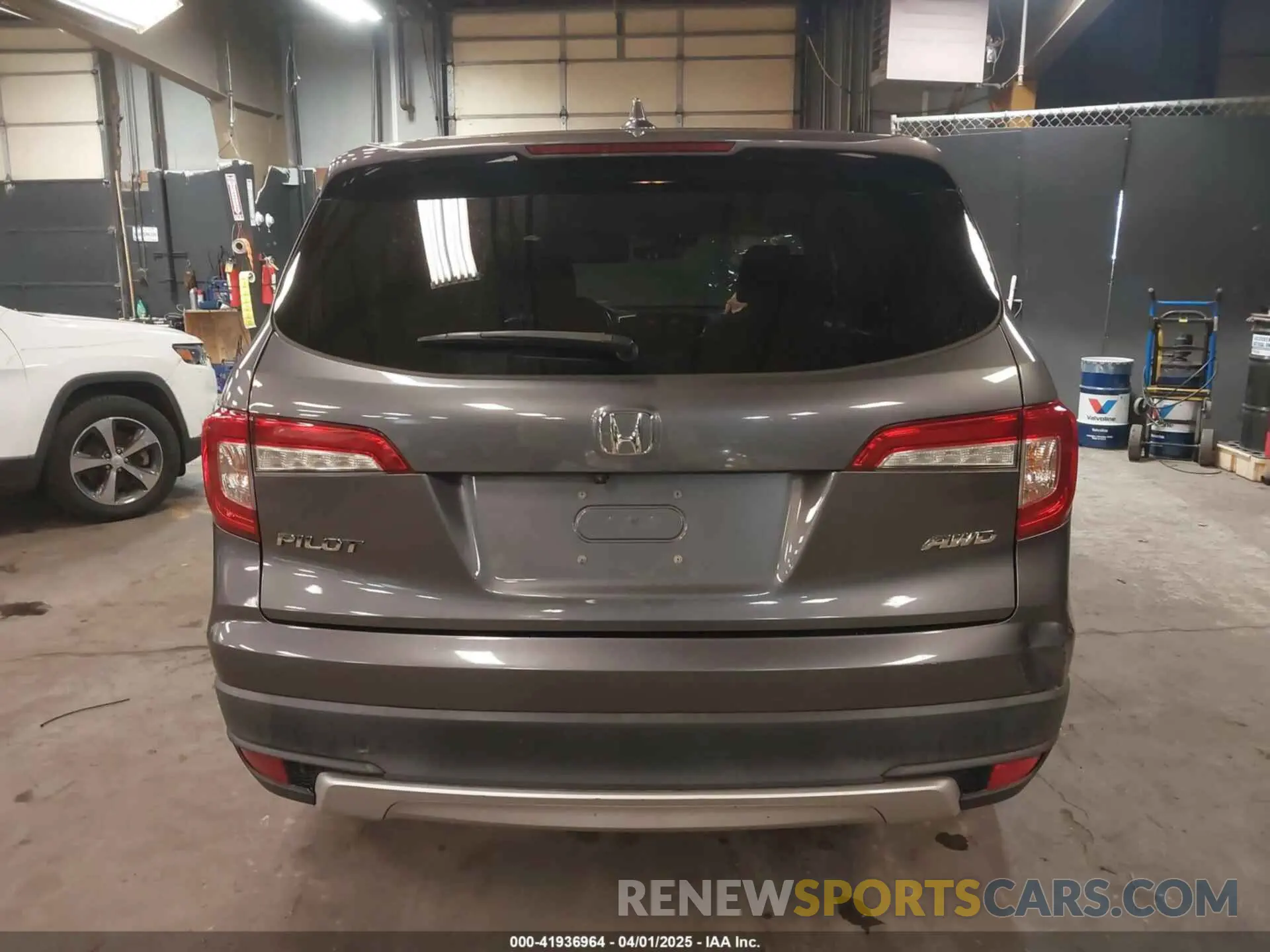 16 fotografías del automóvil dañado 5FNYF6H57KB062293 HONDA PILOT 2019