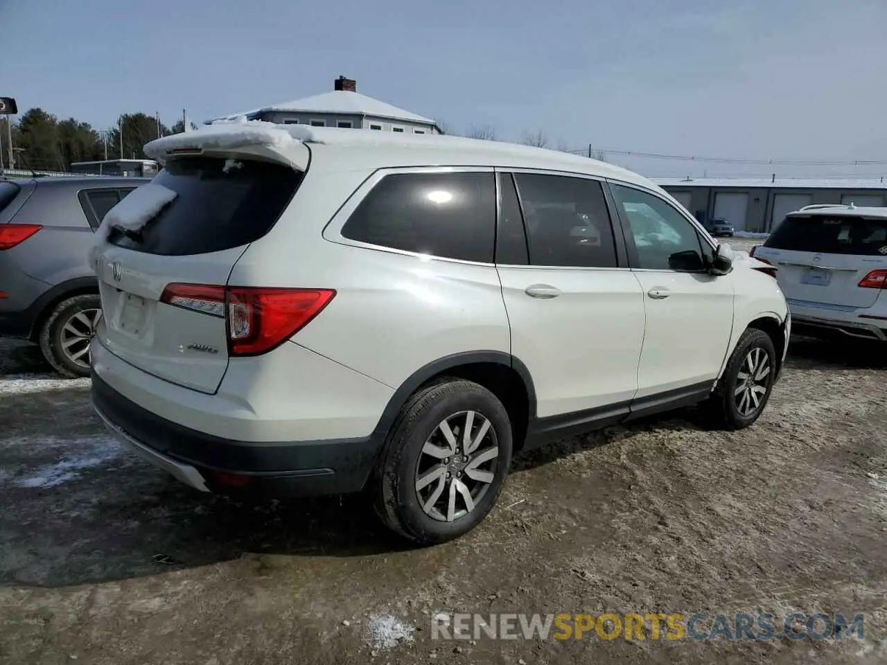 3 fotografías del automóvil dañado 5FNYF6H5XKB084238 HONDA PILOT 2019