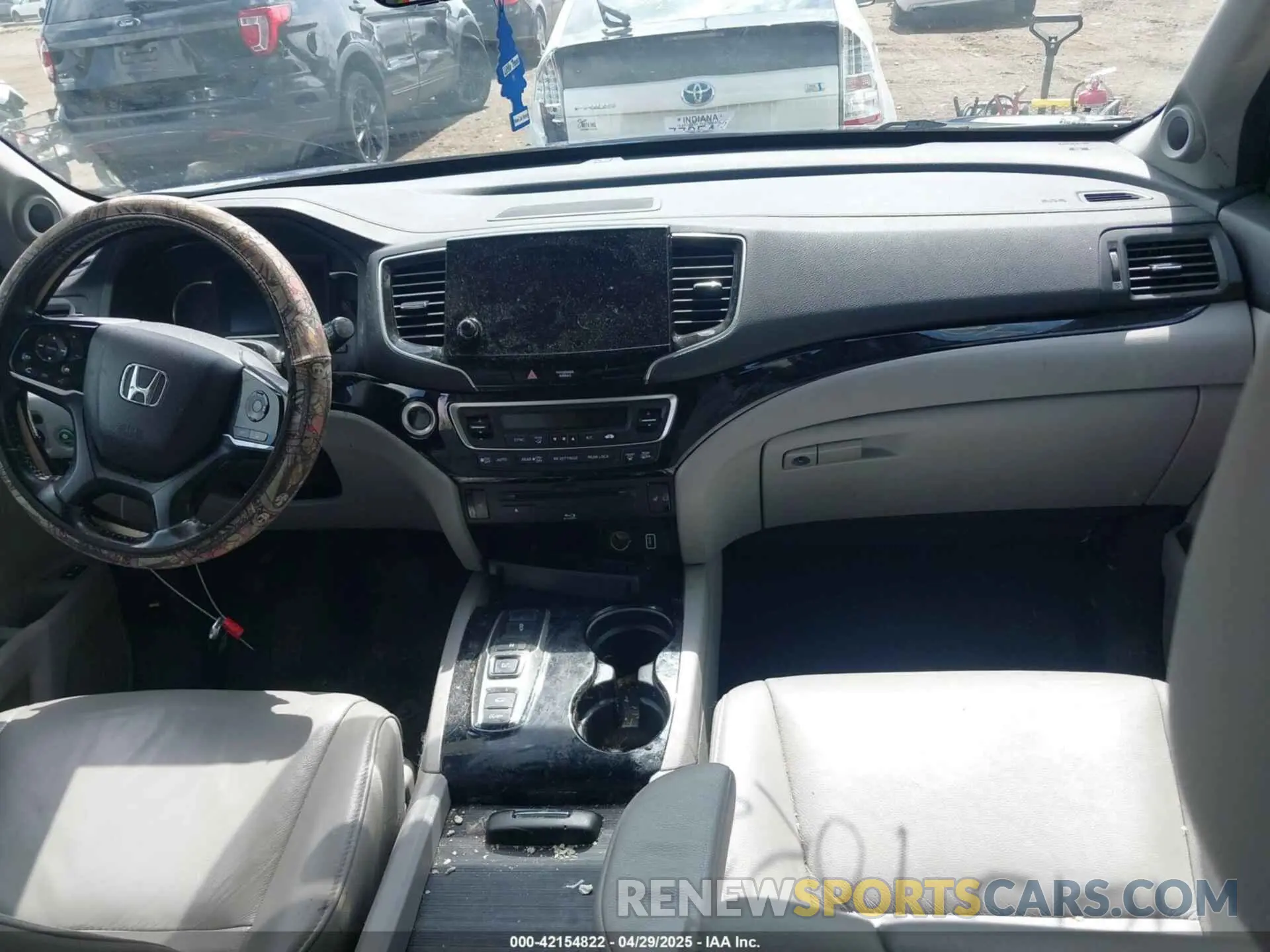 5 fotografías del automóvil dañado 5FNYF6H63KB000365 HONDA PILOT 2019