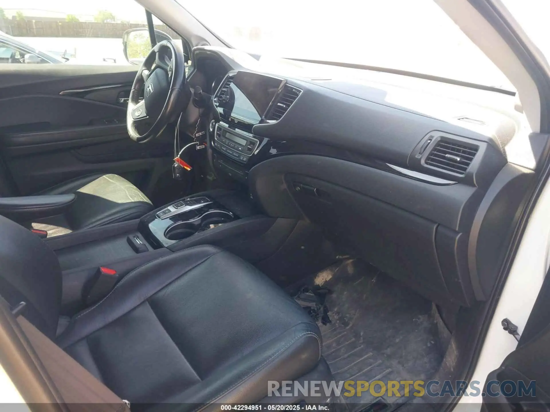 5 fotografías del automóvil dañado 5FNYF6H63KB046486 HONDA PILOT 2019