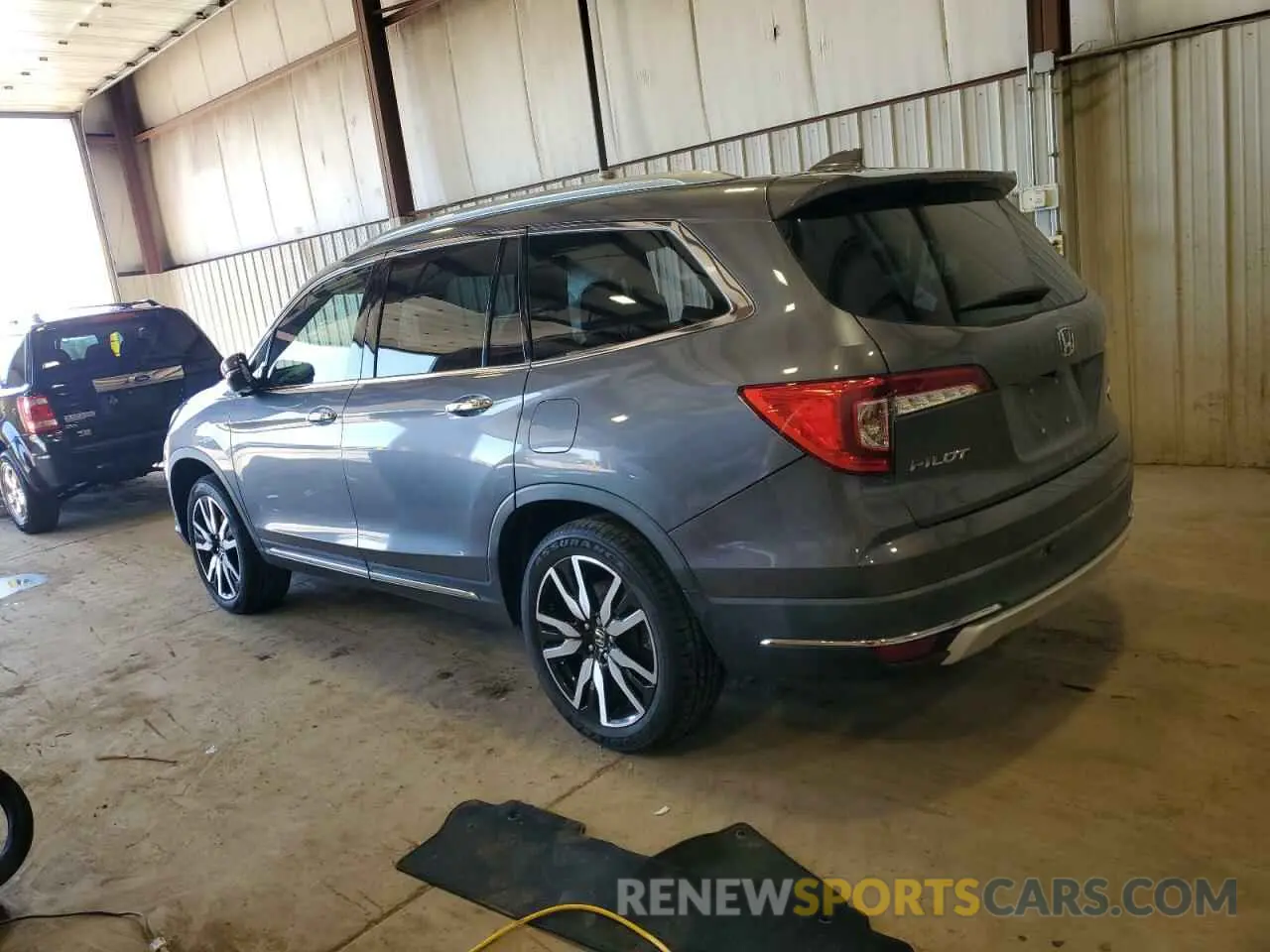 2 fotografías del automóvil dañado 5FNYF6H93KB094547 HONDA PILOT 2019