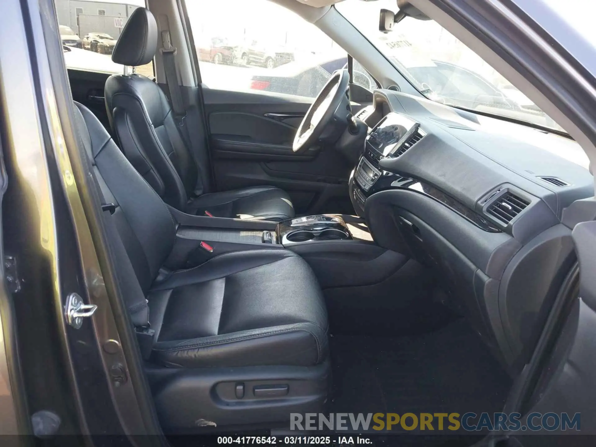 5 fotografías del automóvil dañado 5FNYF6H99KB016869 HONDA PILOT 2019