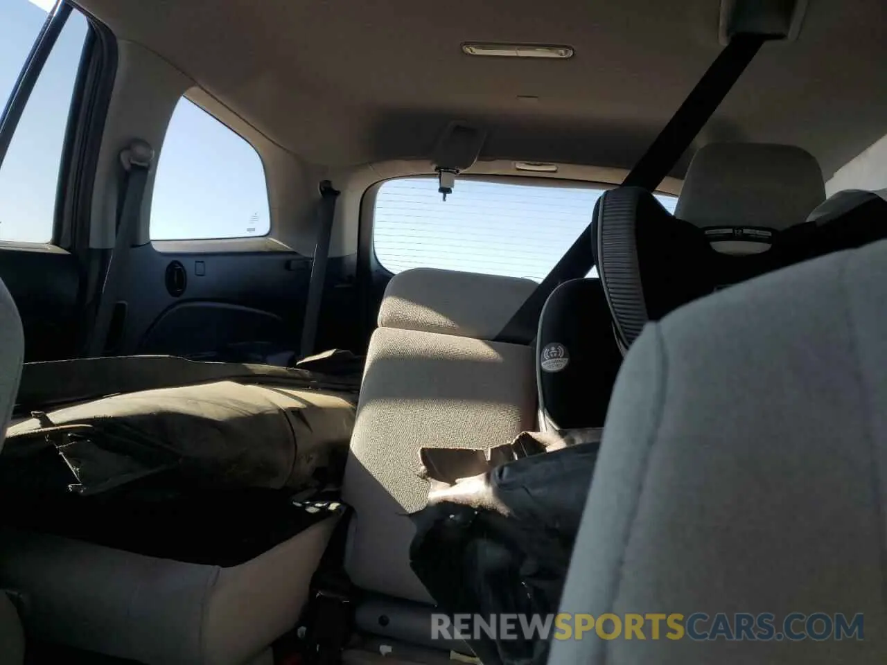 10 fotografías del automóvil dañado 5FNYF5H33LB021119 HONDA PILOT 2020
