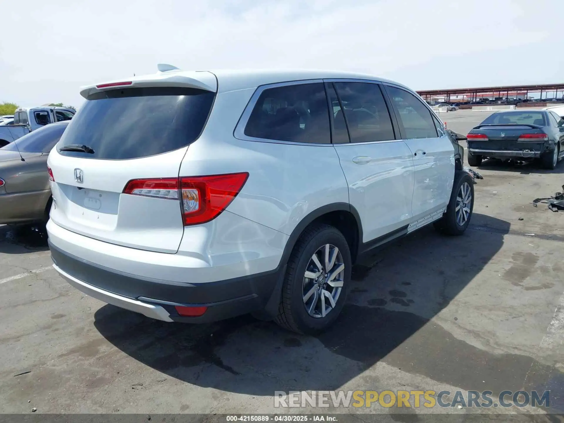 4 fotografías del automóvil dañado 5FNYF5H35LB018190 HONDA PILOT 2020