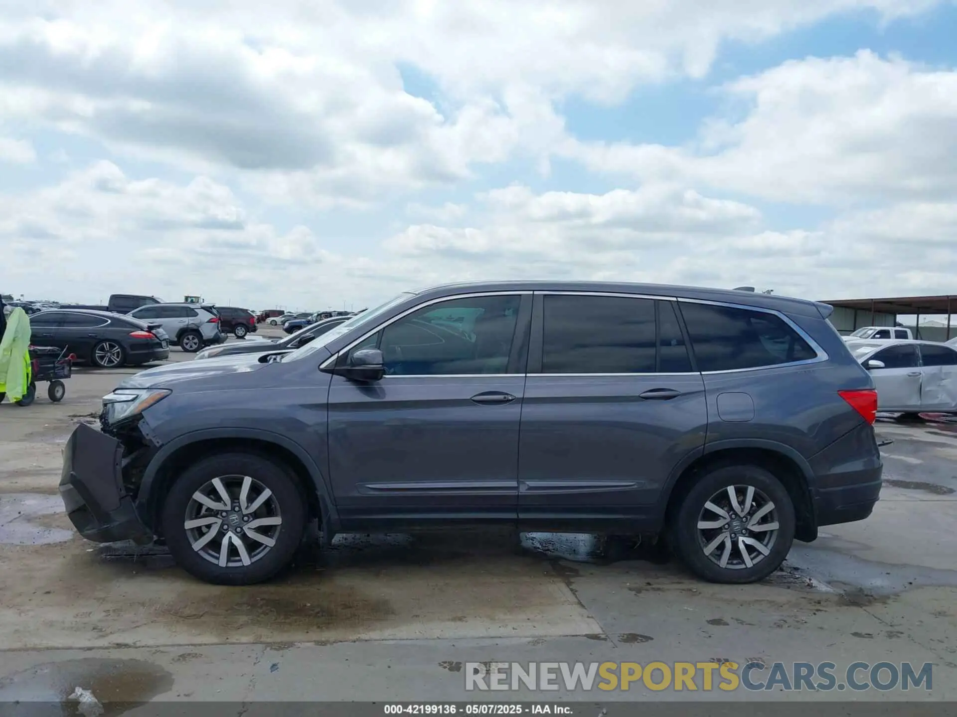 14 fotografías del automóvil dañado 5FNYF5H54LB020224 HONDA PILOT 2020
