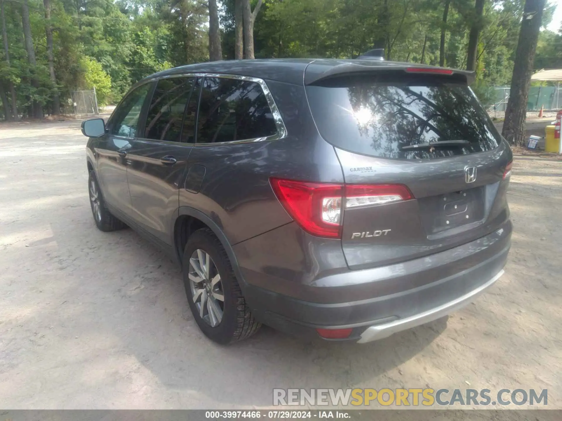 3 fotografías del automóvil dañado 5FNYF5H57LB003241 HONDA PILOT 2020