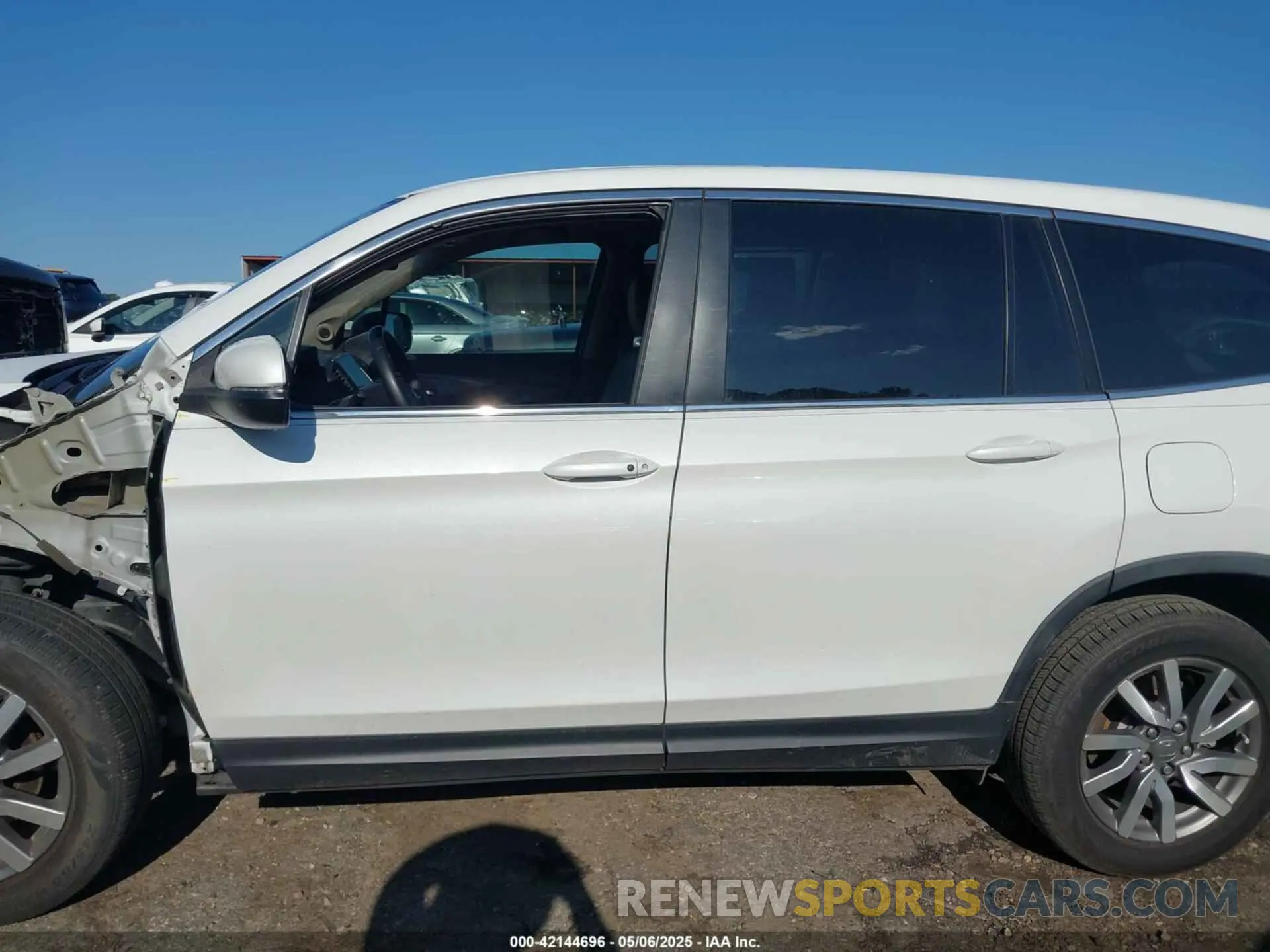 15 fotografías del automóvil dañado 5FNYF5H57LB008441 HONDA PILOT 2020