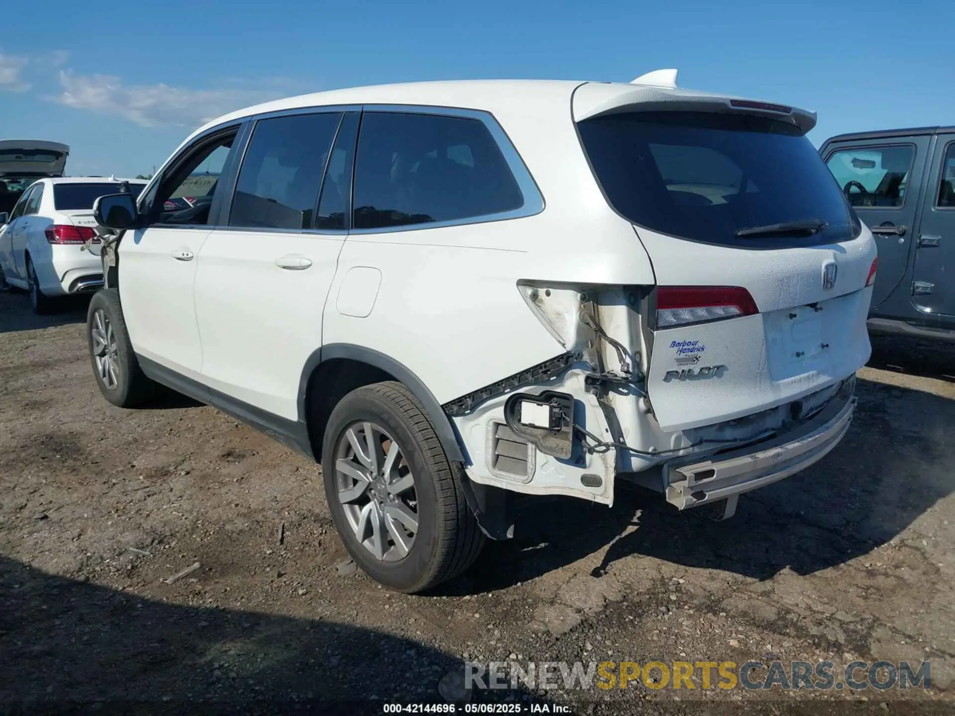 3 fotografías del automóvil dañado 5FNYF5H57LB008441 HONDA PILOT 2020