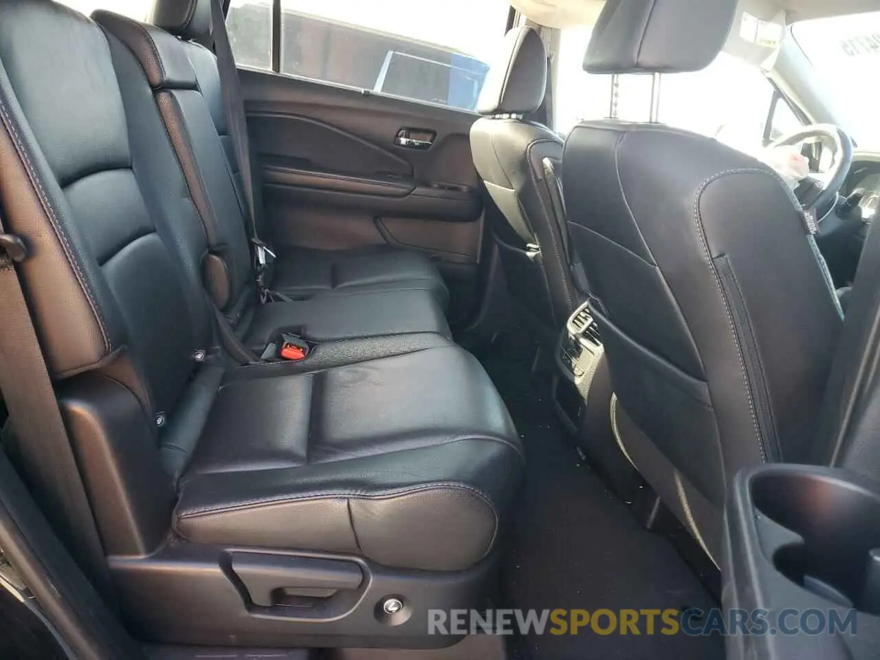 12 fotografías del automóvil dañado 5FNYF5H57LB019892 HONDA PILOT 2020