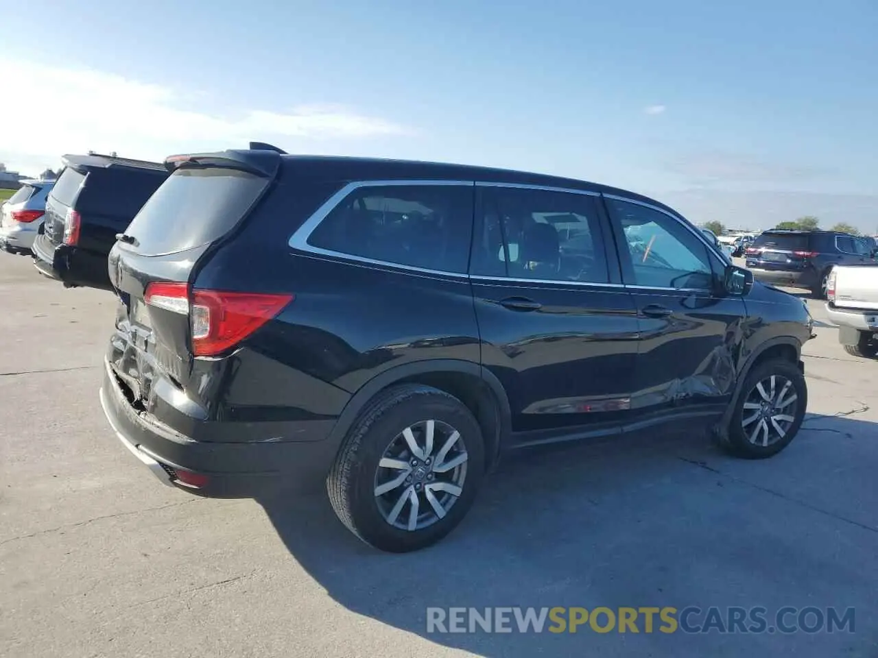 3 fotografías del automóvil dañado 5FNYF5H57LB019892 HONDA PILOT 2020
