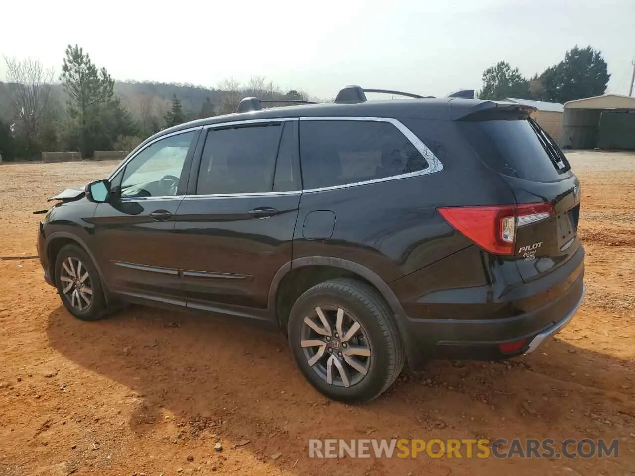 2 fotografías del automóvil dañado 5FNYF5H59LB009624 HONDA PILOT 2020