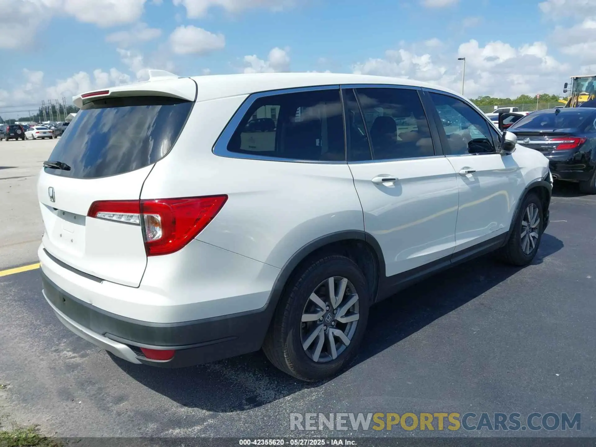 4 fotografías del automóvil dañado 5FNYF5H59LB028268 HONDA PILOT 2020