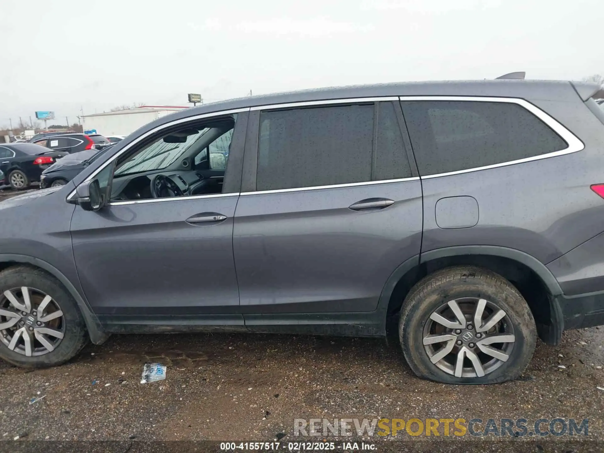 13 fotografías del automóvil dañado 5FNYF5H5XLB017103 HONDA PILOT 2020
