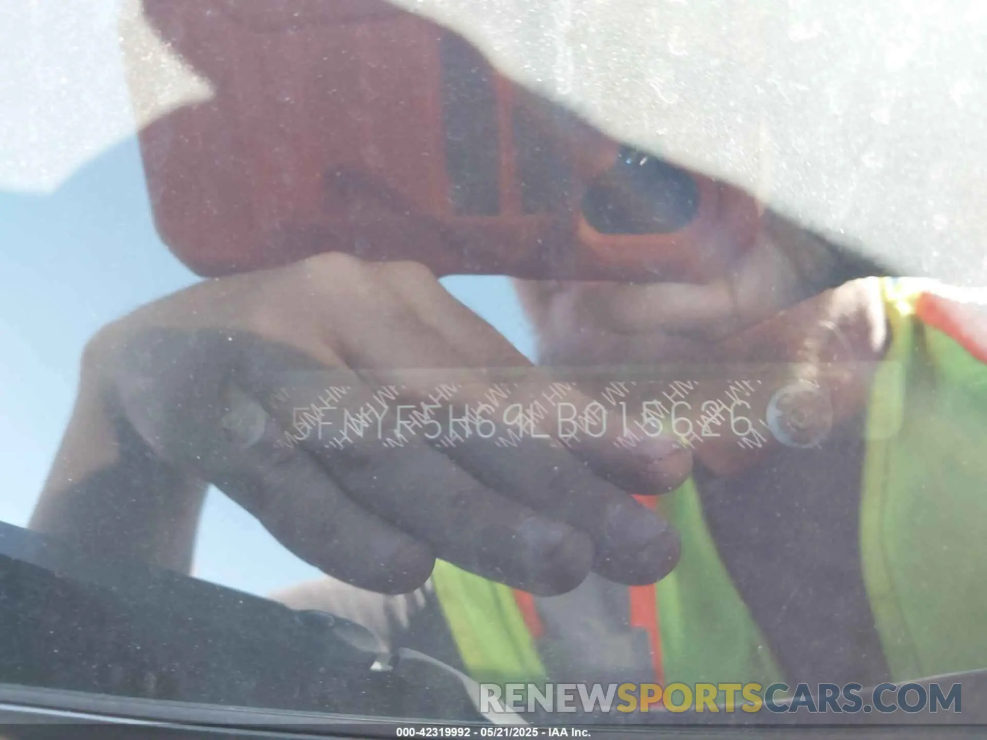 9 fotografías del automóvil dañado 5FNYF5H69LB015626 HONDA PILOT 2020