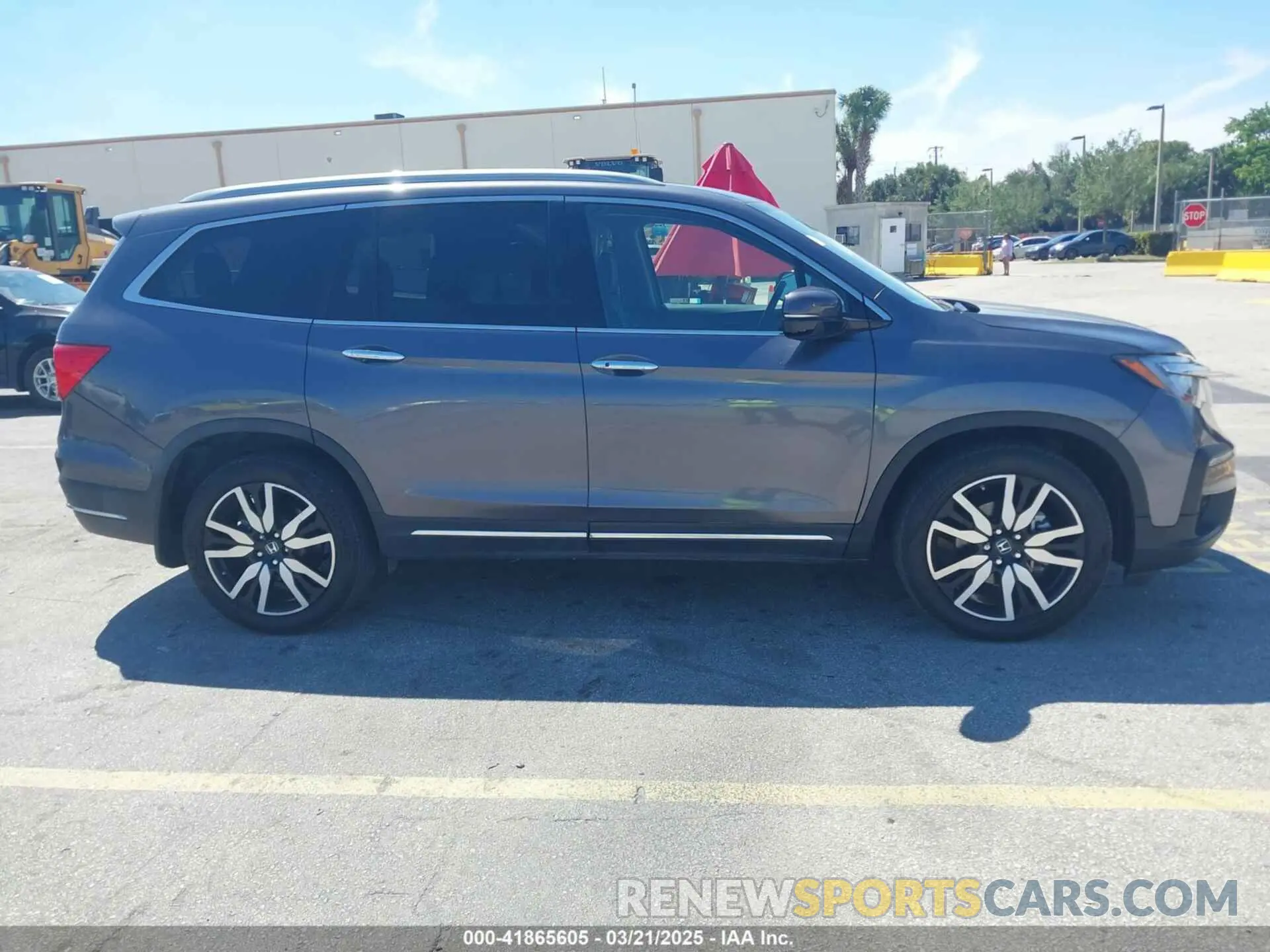 13 fotografías del automóvil dañado 5FNYF5H90LB000801 HONDA PILOT 2020