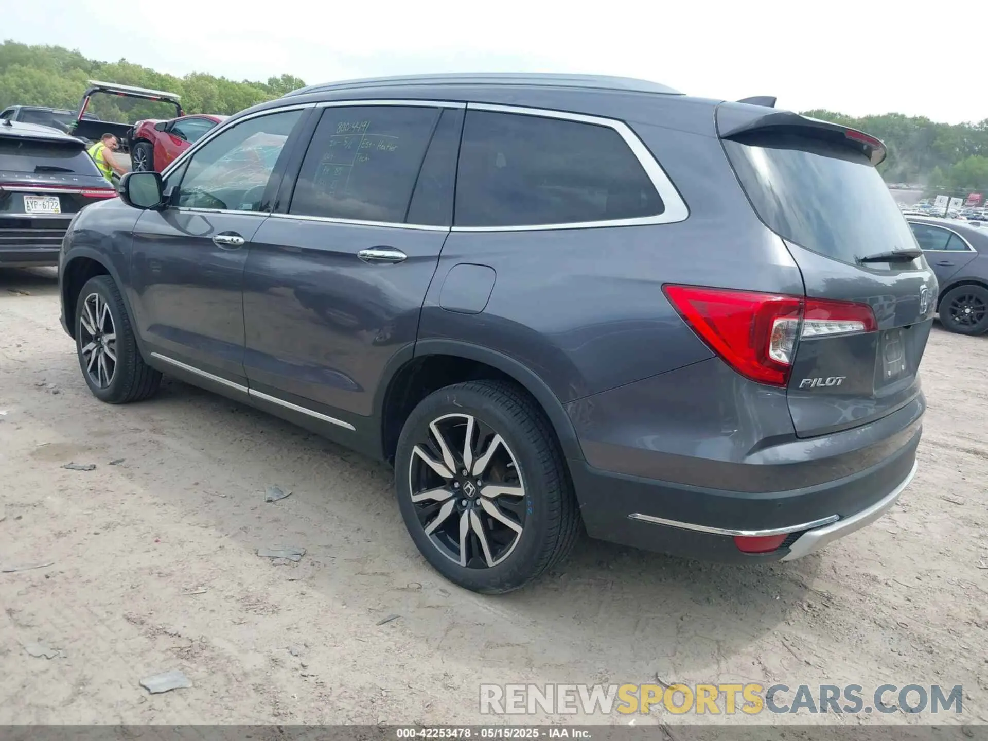 3 fotografías del automóvil dañado 5FNYF6H00LB027472 HONDA PILOT 2020