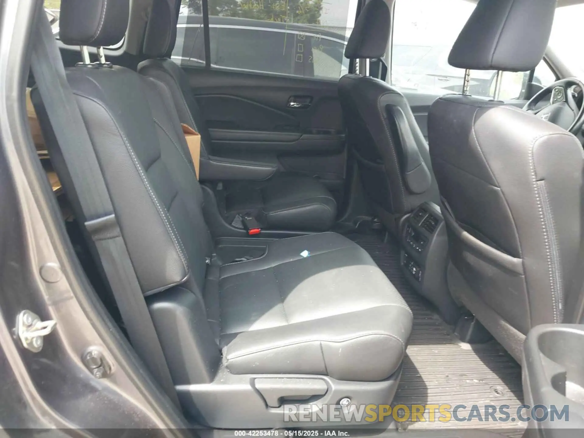 8 fotografías del automóvil dañado 5FNYF6H00LB027472 HONDA PILOT 2020