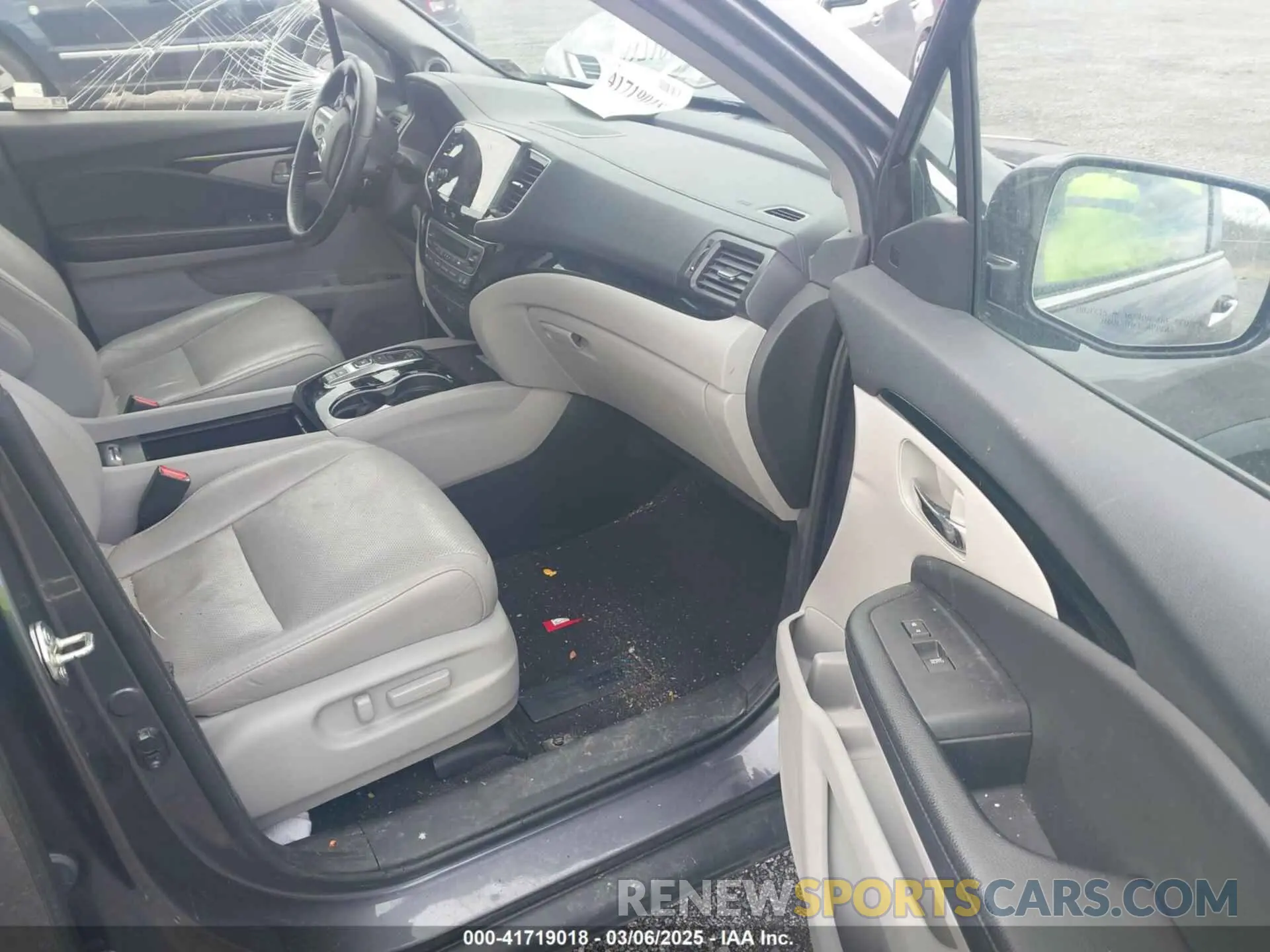 5 fotografías del automóvil dañado 5FNYF6H05LB025247 HONDA PILOT 2020