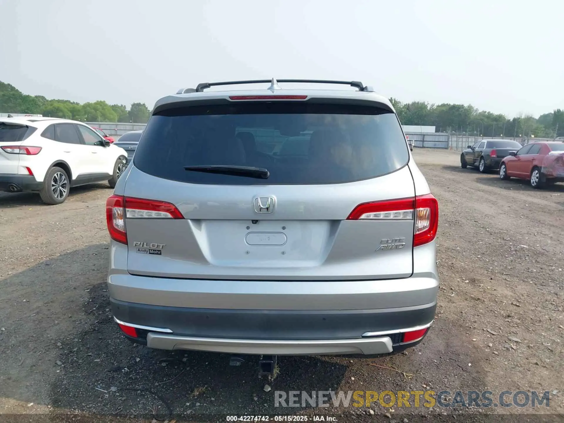 16 fotografías del automóvil dañado 5FNYF6H0XLB020657 HONDA PILOT 2020