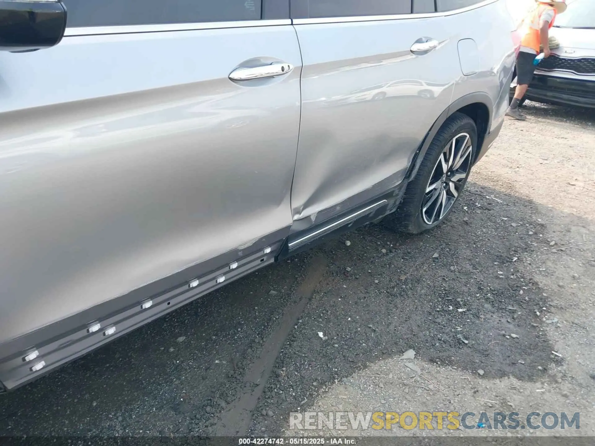 17 fotografías del automóvil dañado 5FNYF6H0XLB020657 HONDA PILOT 2020