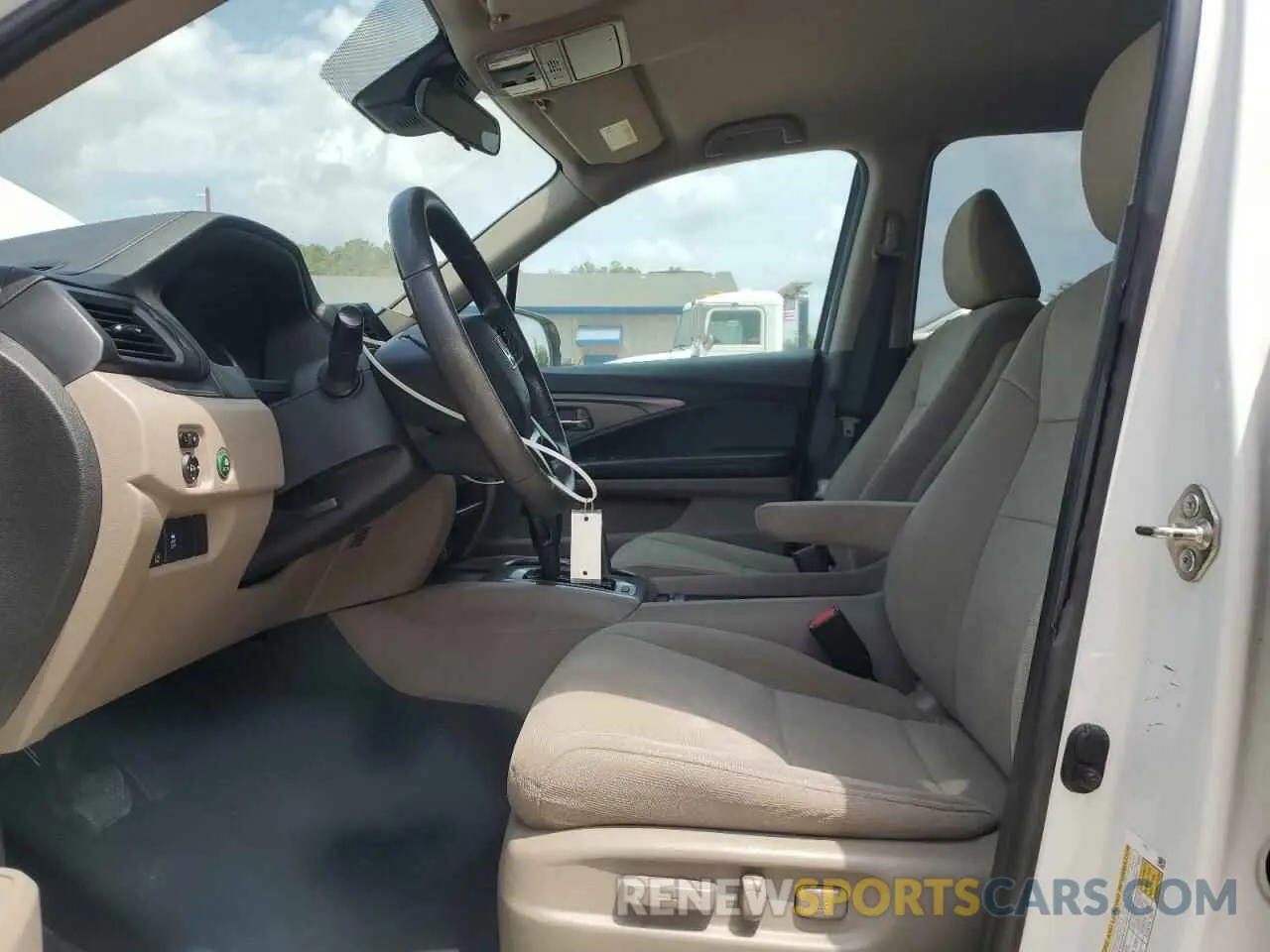 7 fotografías del automóvil dañado 5FNYF6H35LB021290 HONDA PILOT 2020