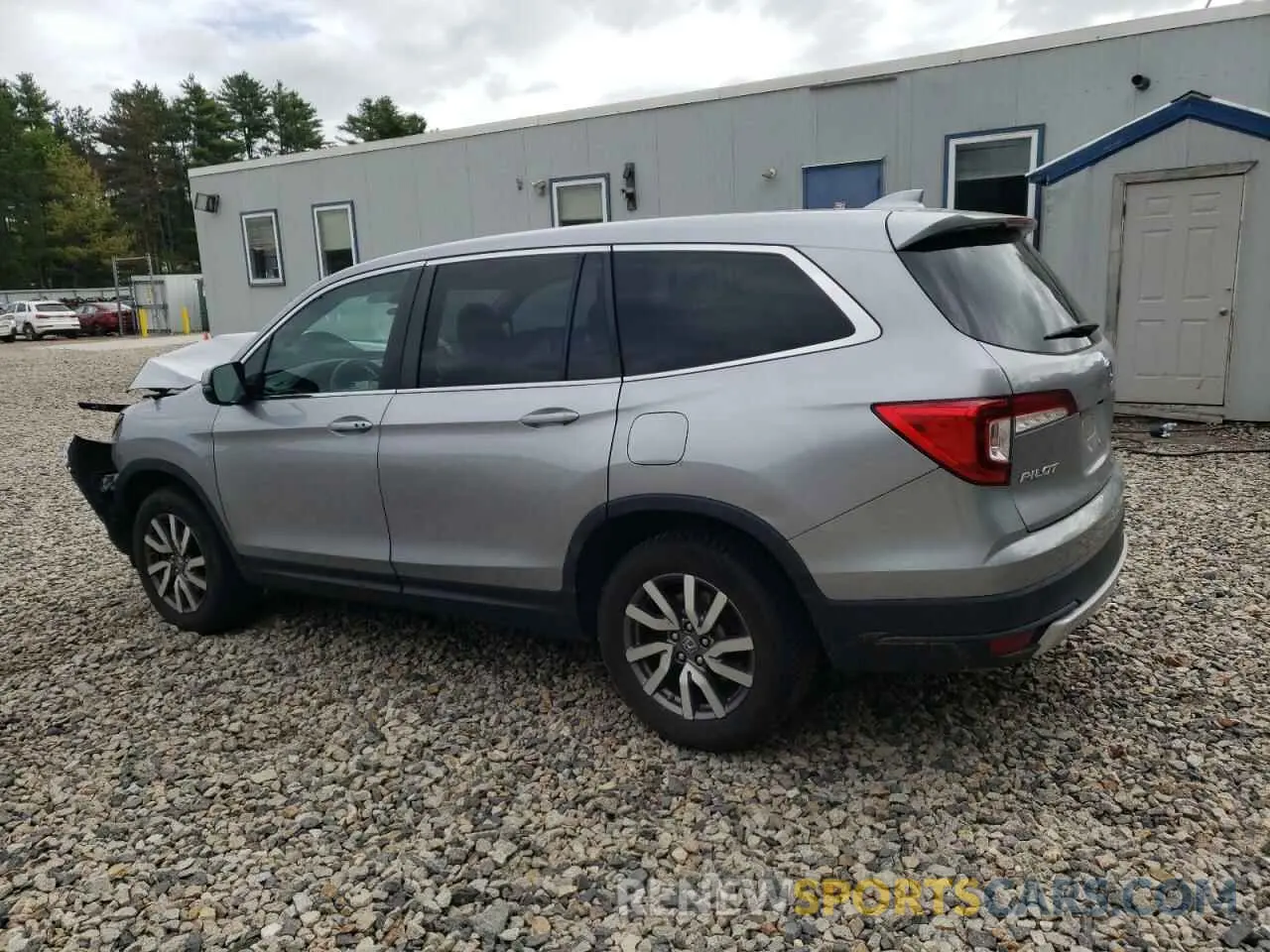 2 fotografías del automóvil dañado 5FNYF6H36LB064908 HONDA PILOT 2020