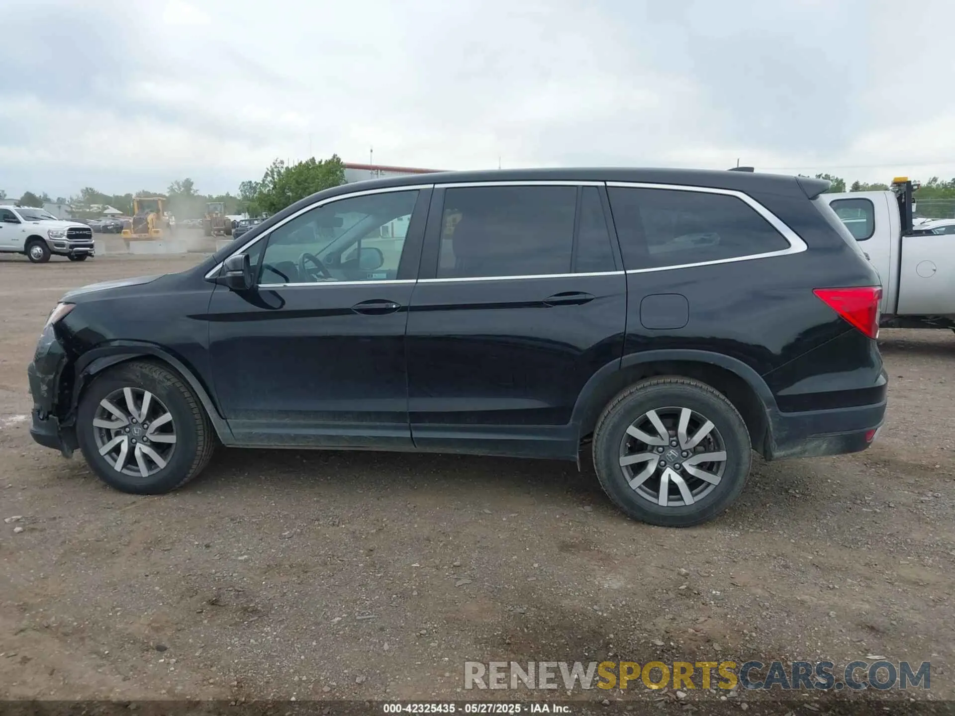 14 fotografías del automóvil dañado 5FNYF6H51LB058628 HONDA PILOT 2020