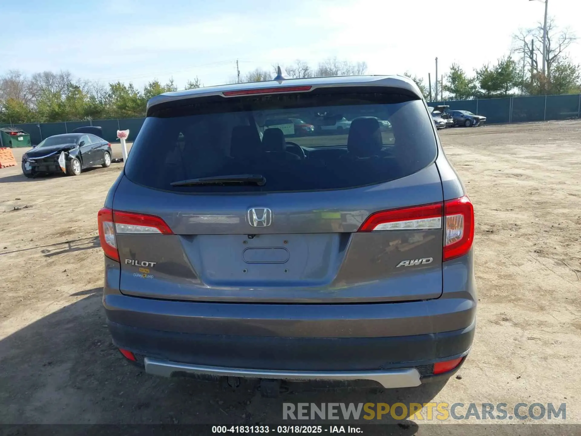 16 fotografías del automóvil dañado 5FNYF6H52LB039456 HONDA PILOT 2020