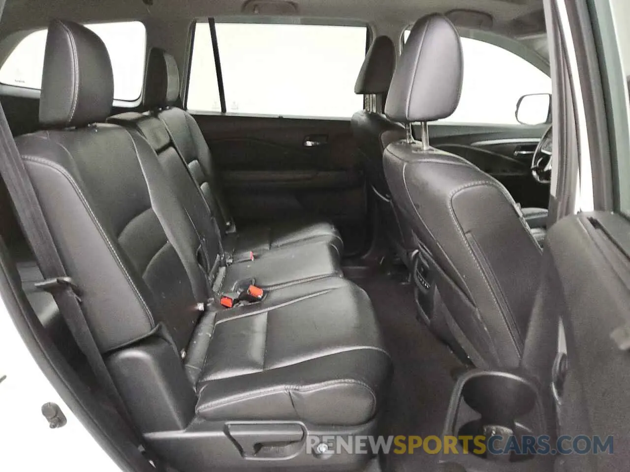 11 fotografías del automóvil dañado 5FNYF6H53LB002318 HONDA PILOT 2020