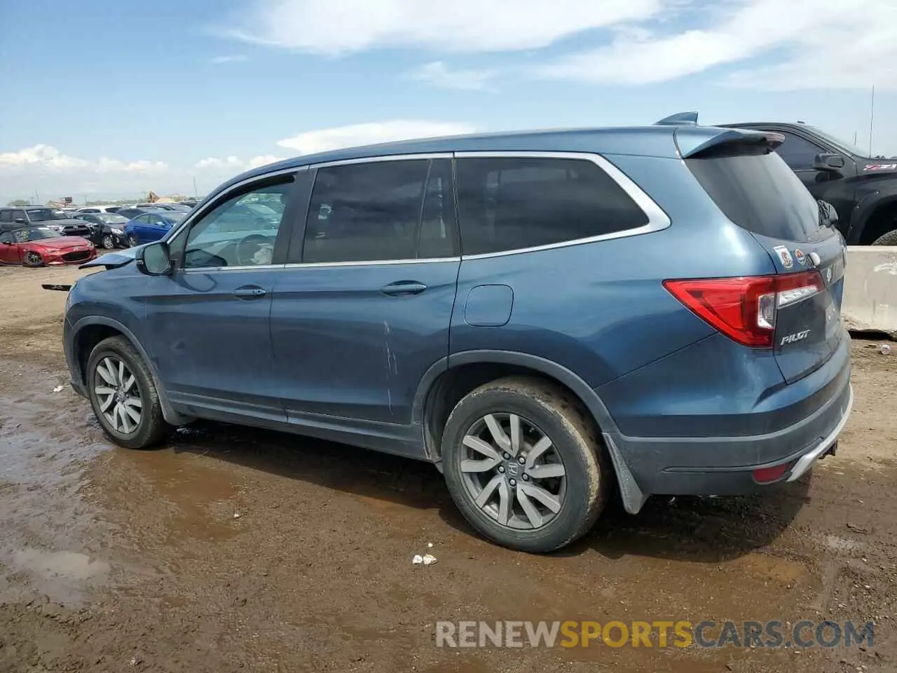 2 fotografías del automóvil dañado 5FNYF6H53LB058596 HONDA PILOT 2020