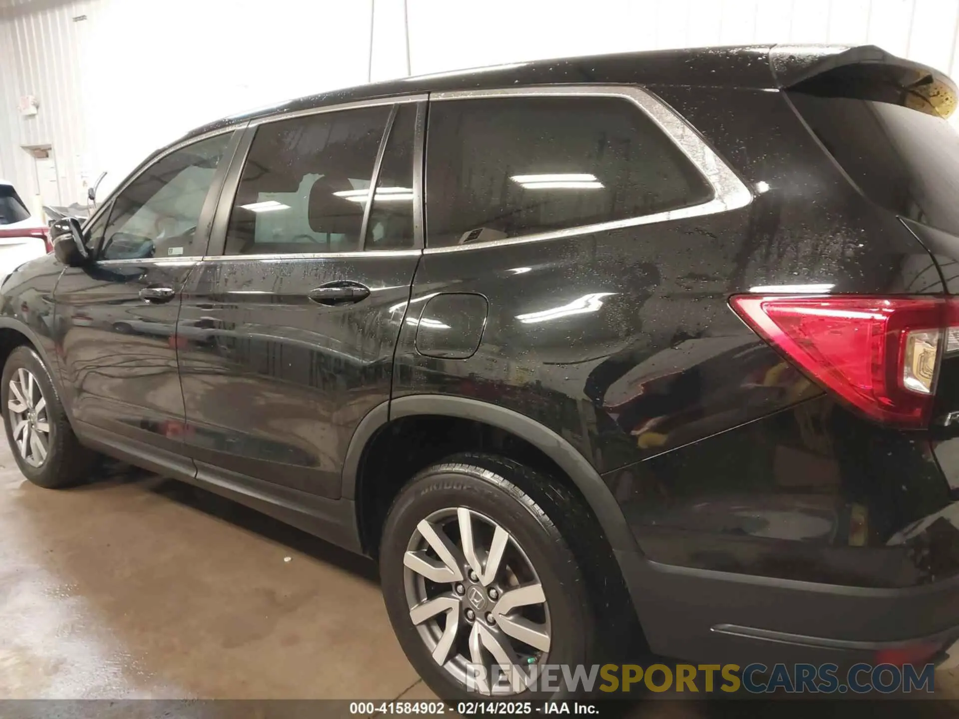 14 fotografías del automóvil dañado 5FNYF6H55LB003048 HONDA PILOT 2020